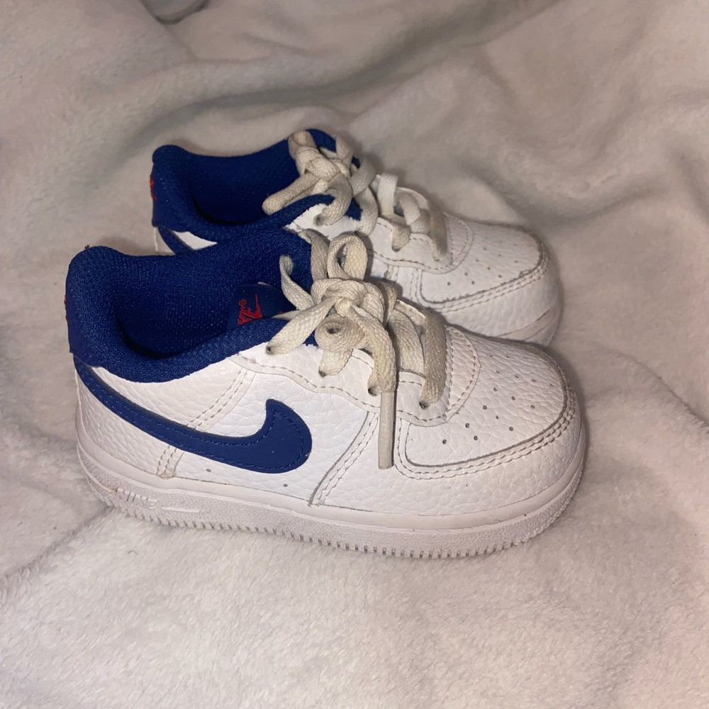 Nike air force 1 toddler shoes size 6c